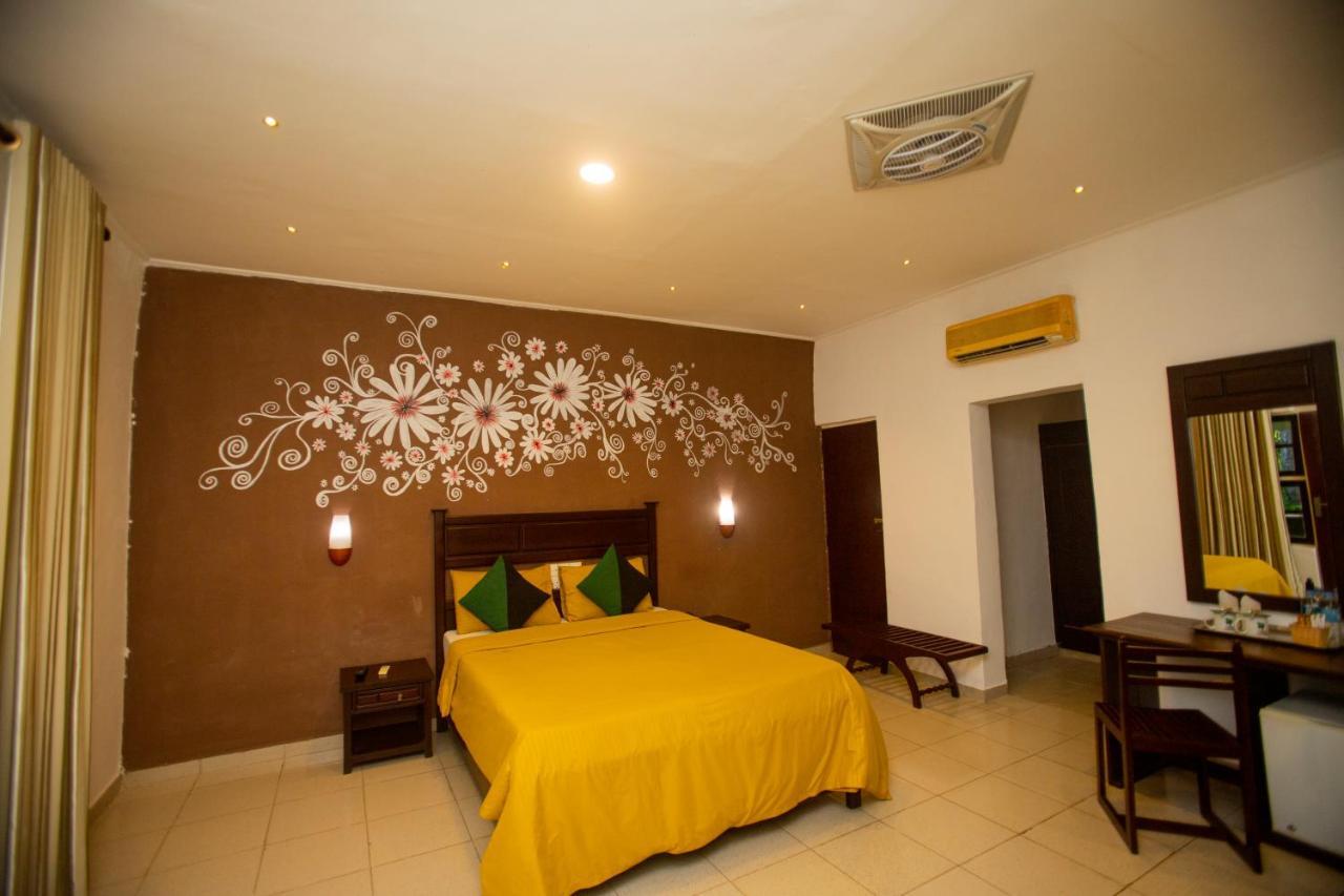 Hotel Eden Garden Sigiriya Luaran gambar